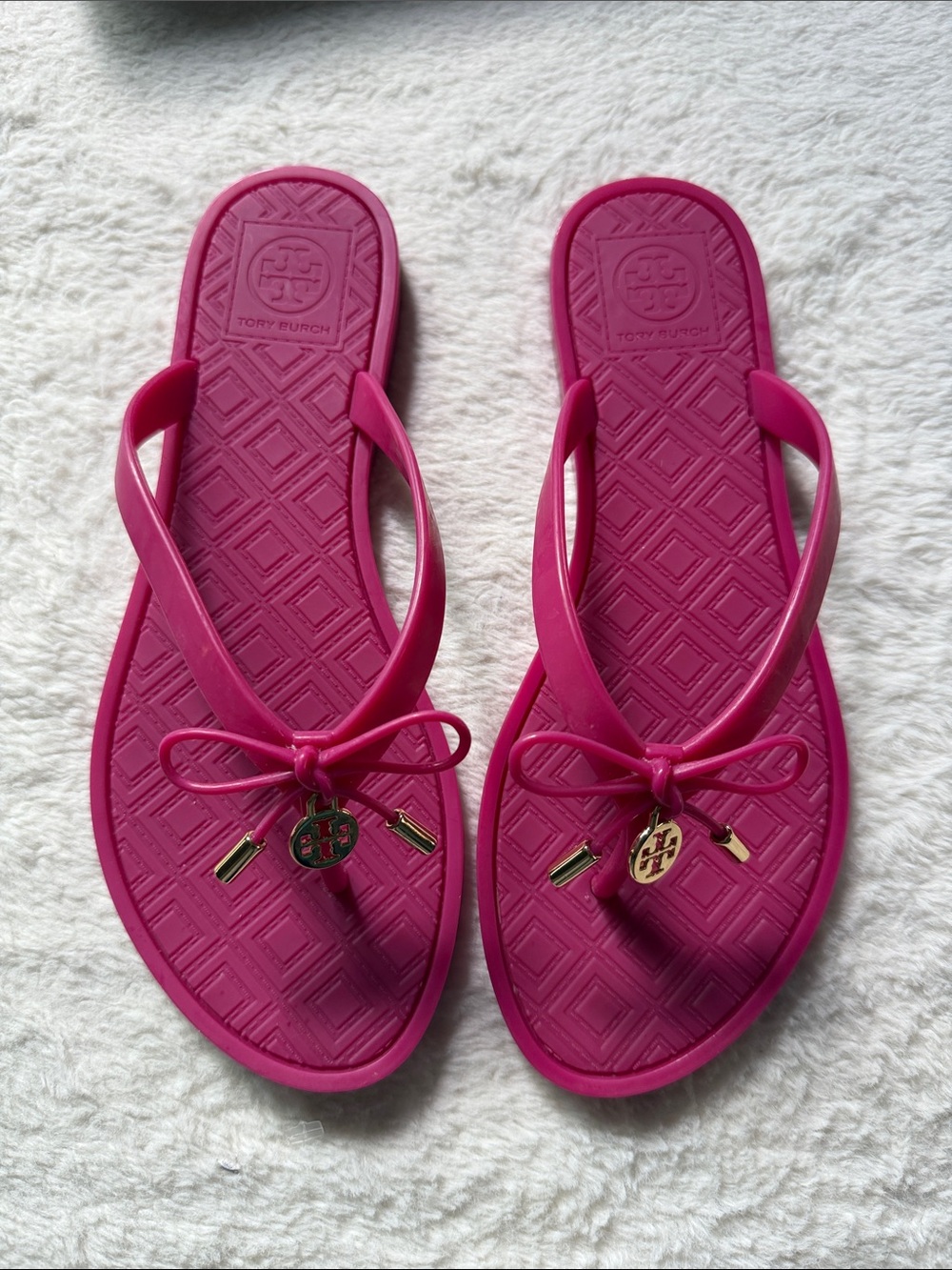 Tory Burch Hot Pink Bow Flip Flop Sandals - Picture 2 of 2